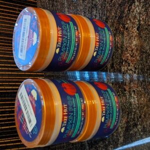 Four Hut Pumpkin Pop Whipped Shea Body Butter.